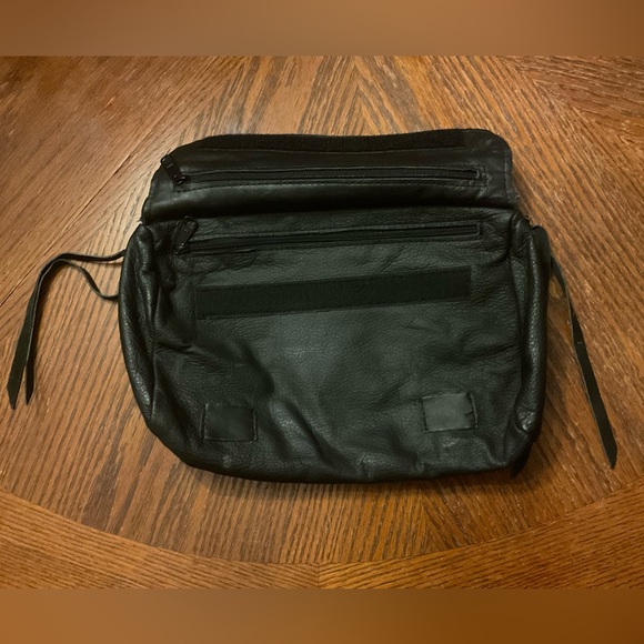 🏍️Conceal Carry Nicely Textured Black Genuine Leather Cycle Bag! - Picture 6 of 9